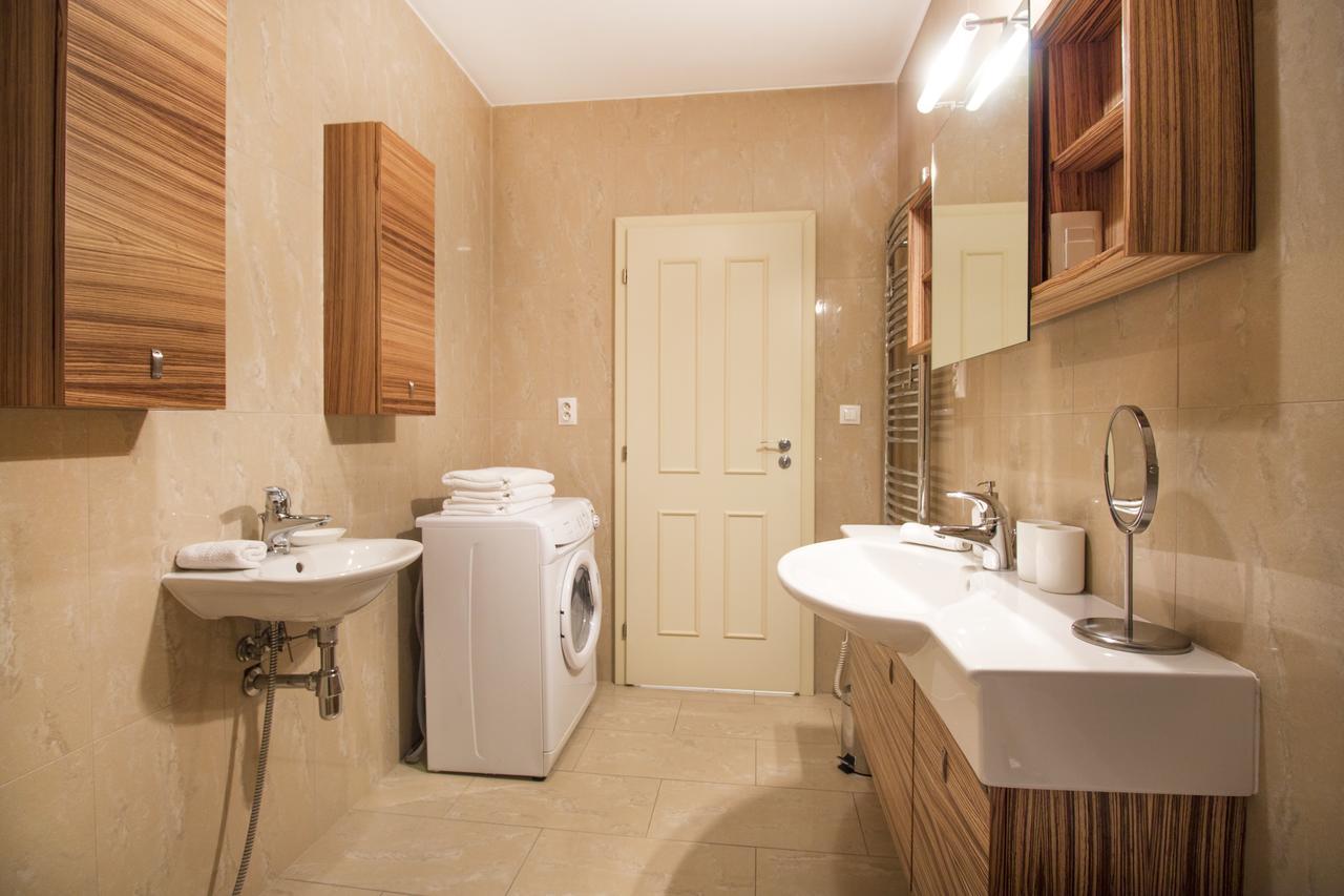 Luxurious Apartment Near Prague Castle المظهر الخارجي الصورة
