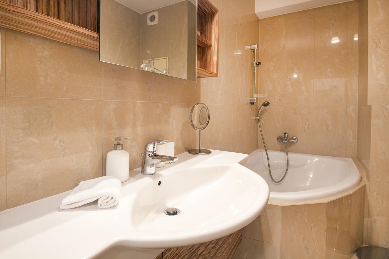 Luxurious Apartment Near Prague Castle المظهر الخارجي الصورة